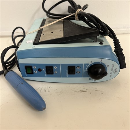 Begagnad W&H MF Tectorque knäkontroll med handstycke (s/n: 702554)